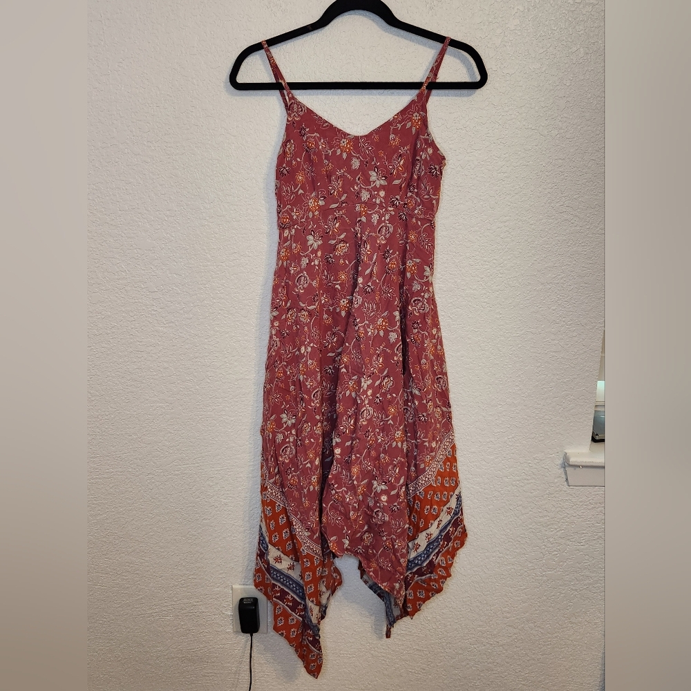BeachLunchLounge handkerchief hem midi dress red floral paisley printsize XS